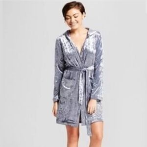 Xhilaration Women's Shimmering Gray Velvet Robe